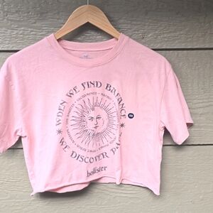 Hollister pink oversized crop tee when we find balance we discover peace XXS NEW
